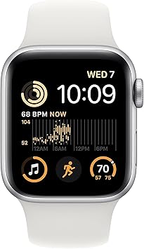 Apple Watch SE بنظام تحديد المواقع GPS وخدمة الاتصال الخلوي 40 مم هيكل ألومنيوم فضي مع حزام رياضي أبيض | عادي